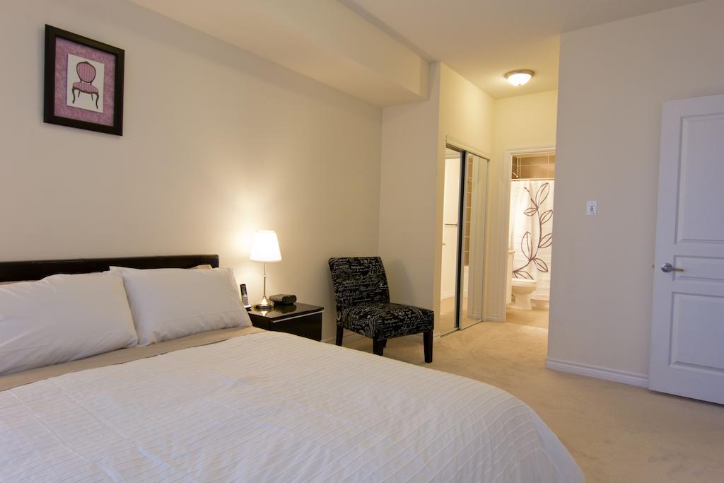 Maplewood Furnished Suites Mississauga Eksteriør bilde