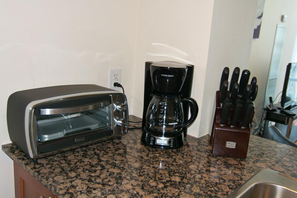 Maplewood Furnished Suites Mississauga Eksteriør bilde